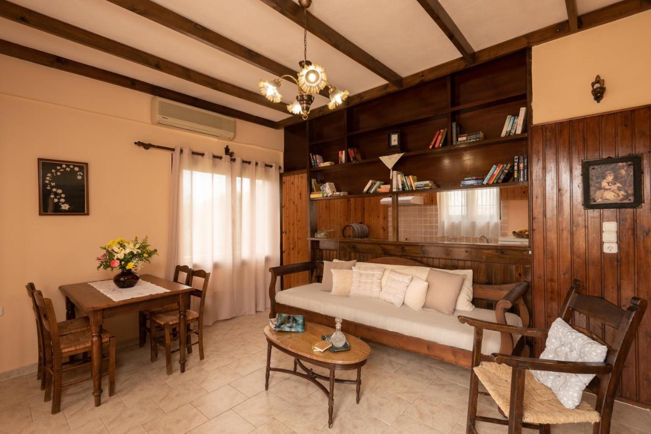 Villa Georgia 卡莱维斯 外观 照片