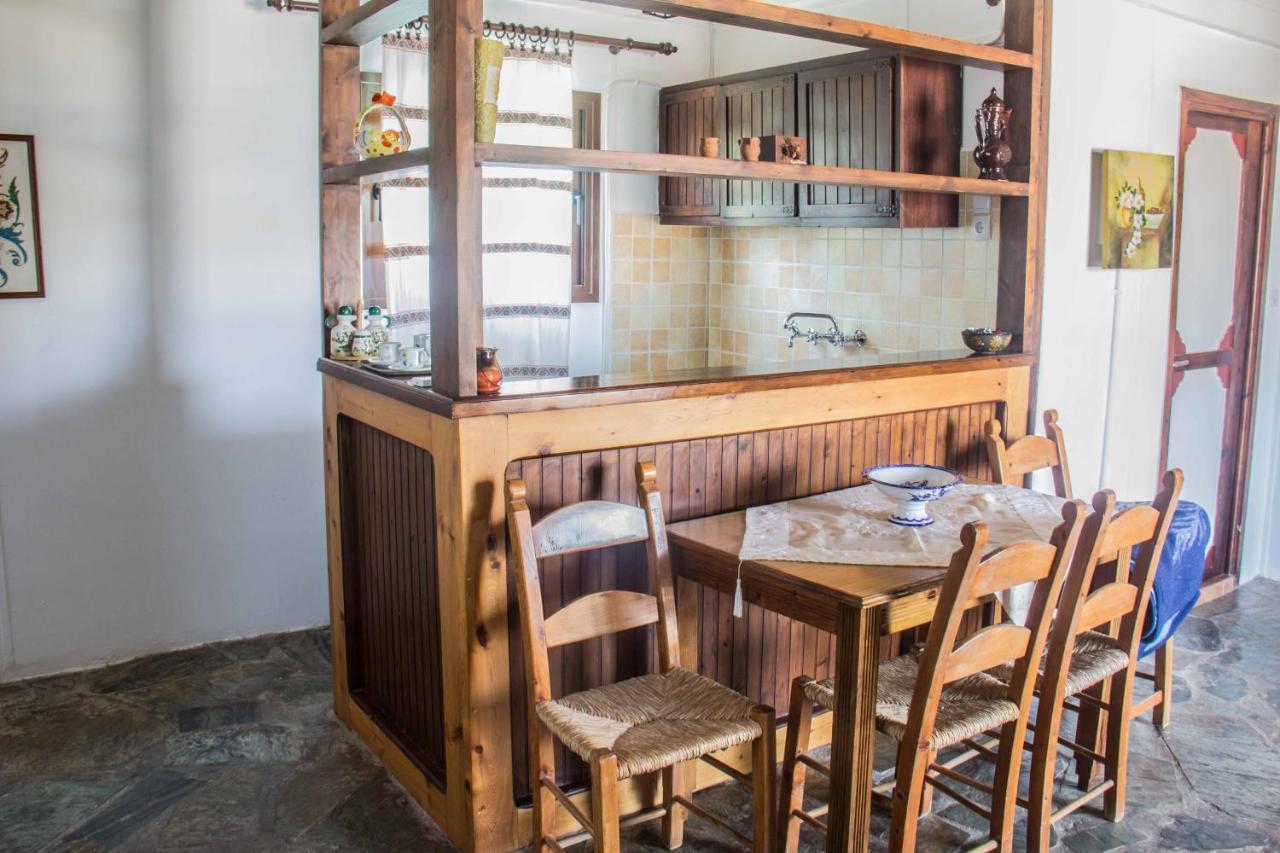 Villa Georgia 卡莱维斯 外观 照片