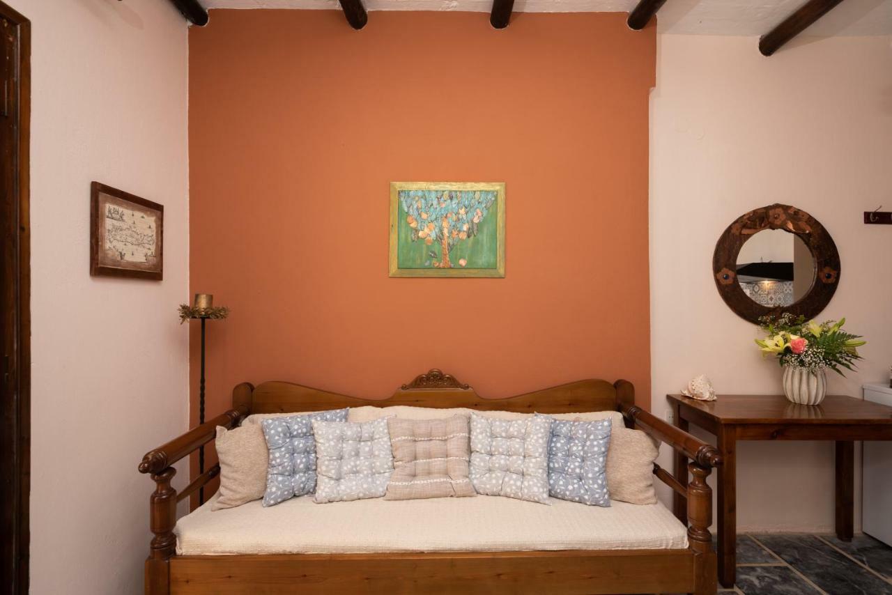 Villa Georgia 卡莱维斯 外观 照片